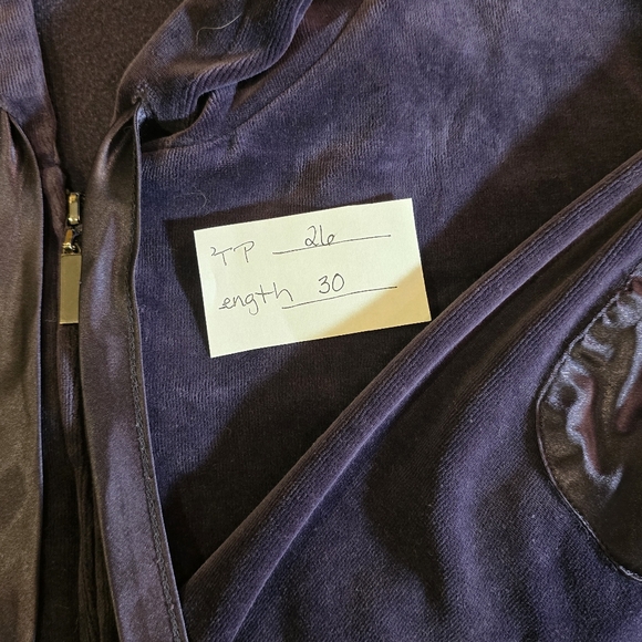 Liz Claiborne 3X Purple Velour Sweat Set - Picture 9 of 10